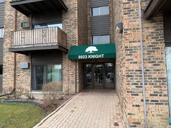 $1,495 | 8923 Knight Avenue, Unit 316, Des Plaines, IL 60016