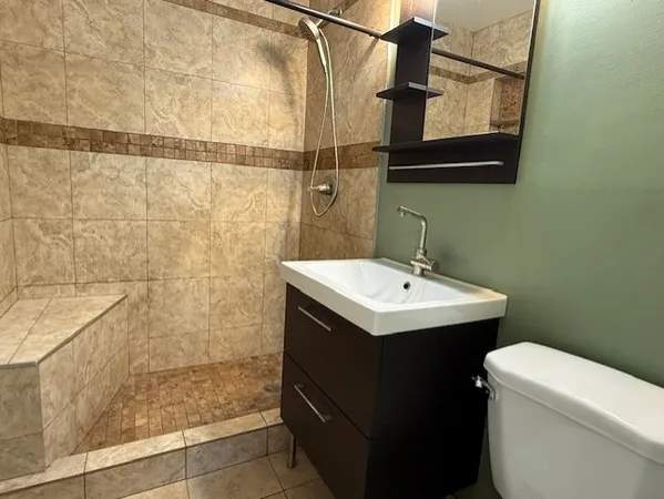 $1,495 | 8923 Knight Avenue, Unit 316, Des Plaines, IL 60016