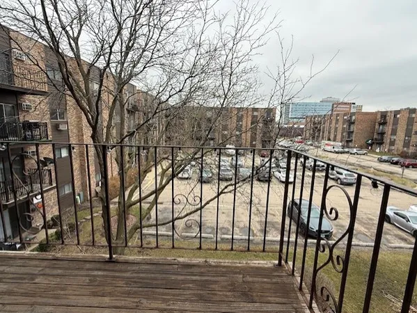 $1,495 | 8923 Knight Avenue, Unit 316, Des Plaines, IL 60016