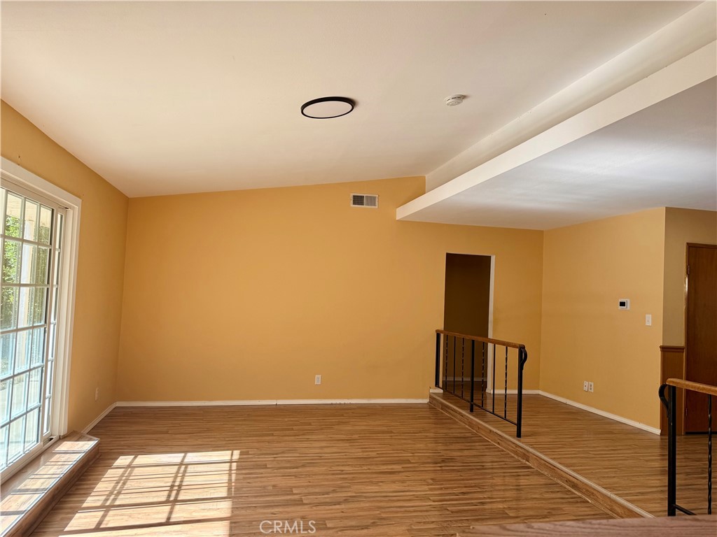 2958 Rosette Avenue Simi Valley, CA 93065 - Photo 7 of 29