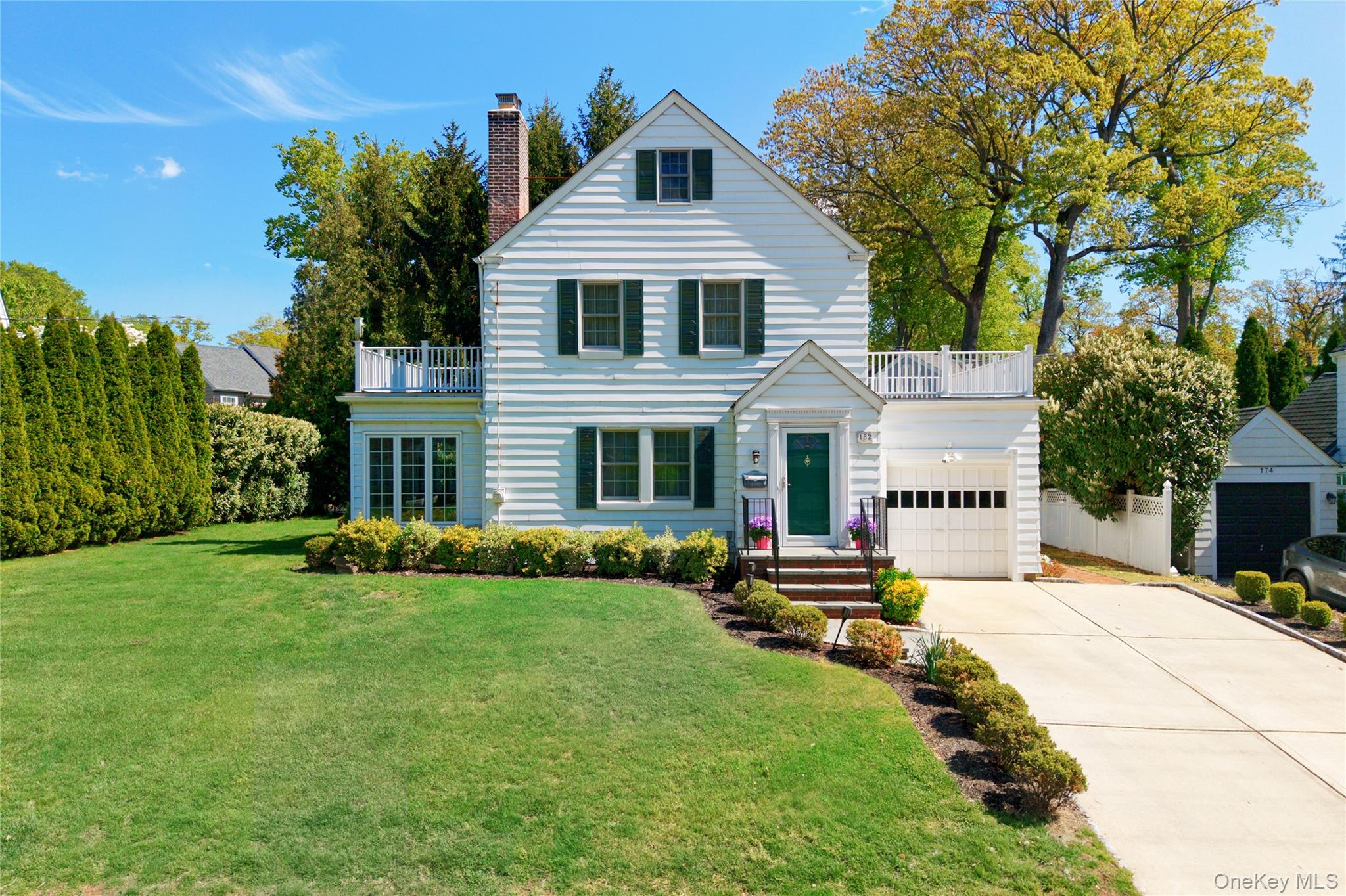 182 Ryder Road Manhasset, NY 11030 - Photo 1 of 1 Gallery Image 1