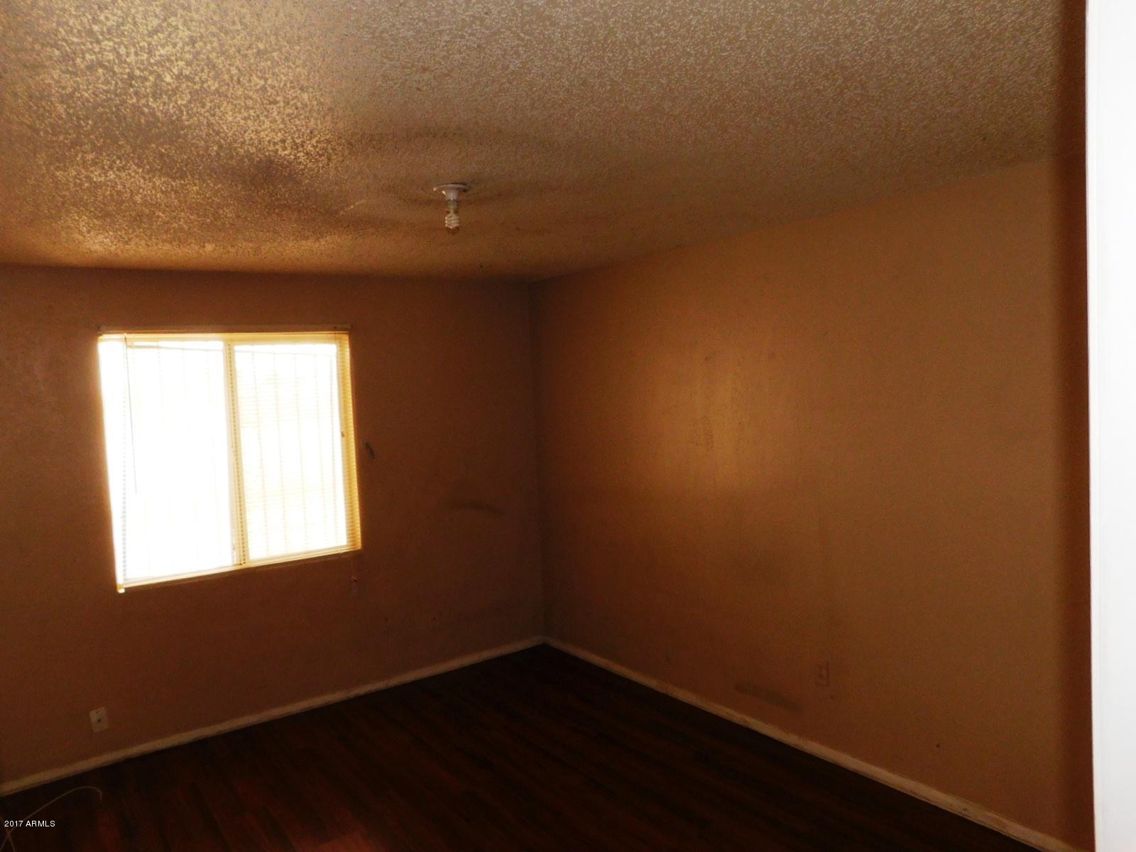 5545 West Granada Road Phoenix, AZ 85035 - Photo 17 of 29 Masterbedroom1.0