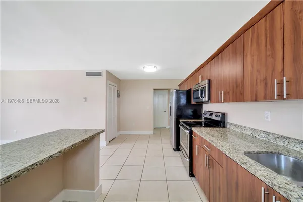 $1,700 | 592 Northeast 150th Street, Unit 1, Miami, FL 33161