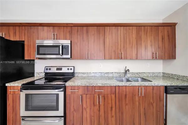 $1,700 | 592 Northeast 150th Street, Unit 1, Miami, FL 33161