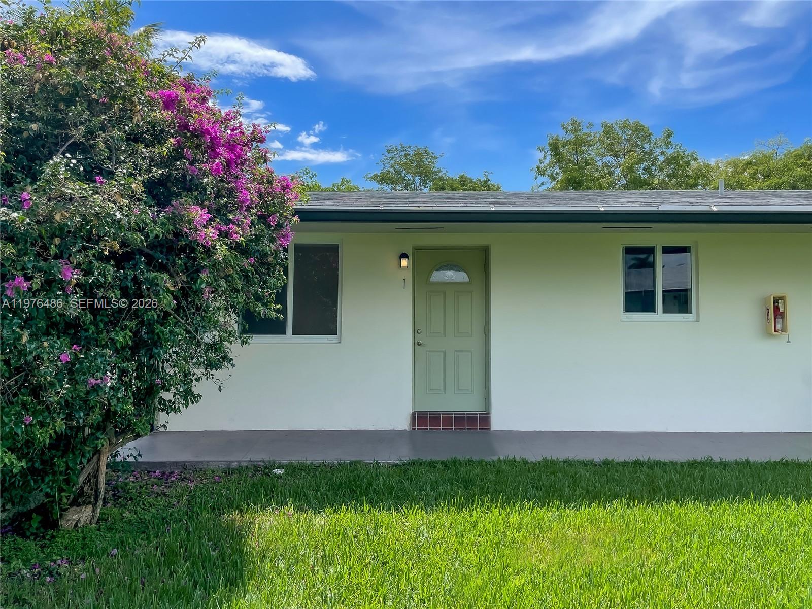 592 Northeast 150th Street, Unit 1 Miami, FL 33161 - Photo 2 of 26