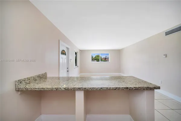 $1,700 | 592 Northeast 150th Street, Unit 1, Miami, FL 33161