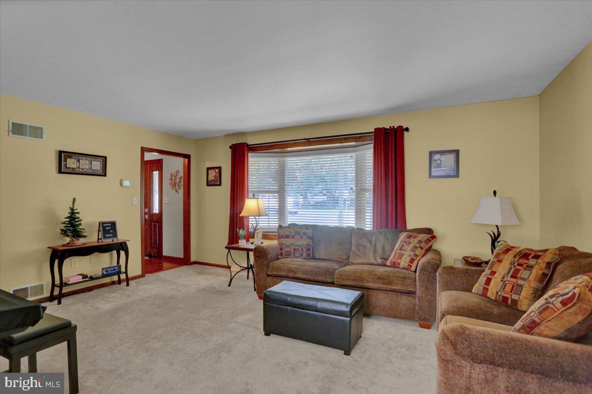 202 Suncrest Road Lancaster, PA 17601 - Photo 12 of 41