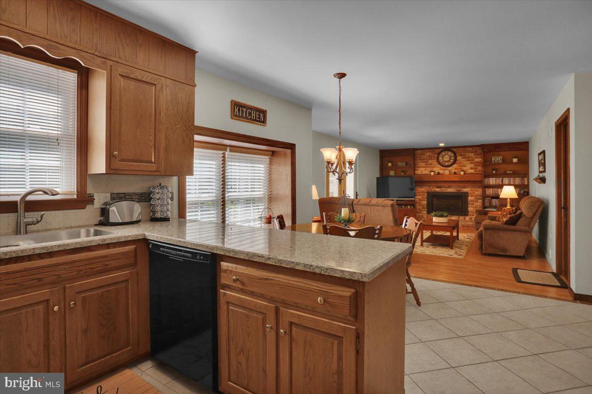 202 Suncrest Road Lancaster, PA 17601 - Photo 17 of 41