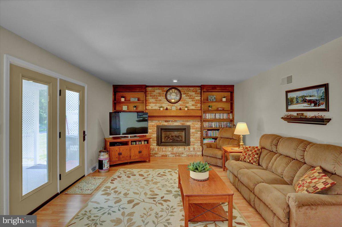 202 Suncrest Road Lancaster, PA 17601 - Photo 23 of 41