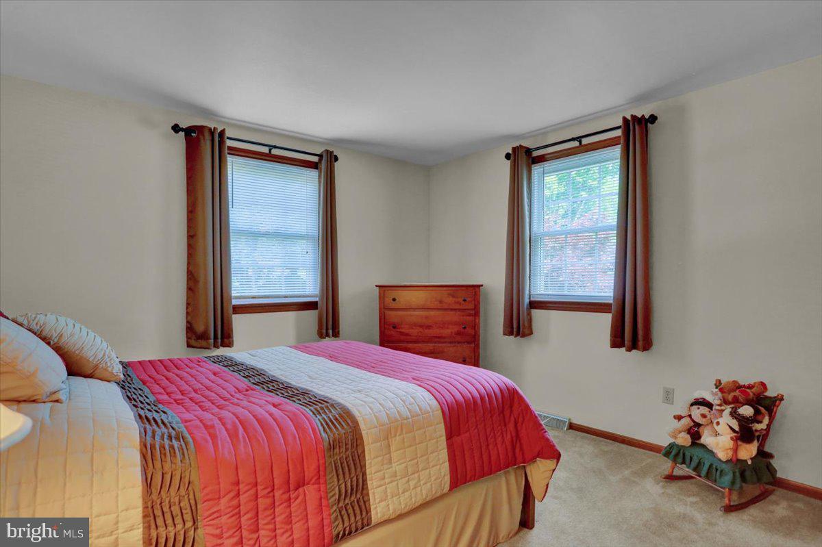 202 Suncrest Road Lancaster, PA 17601 - Photo 35 of 41