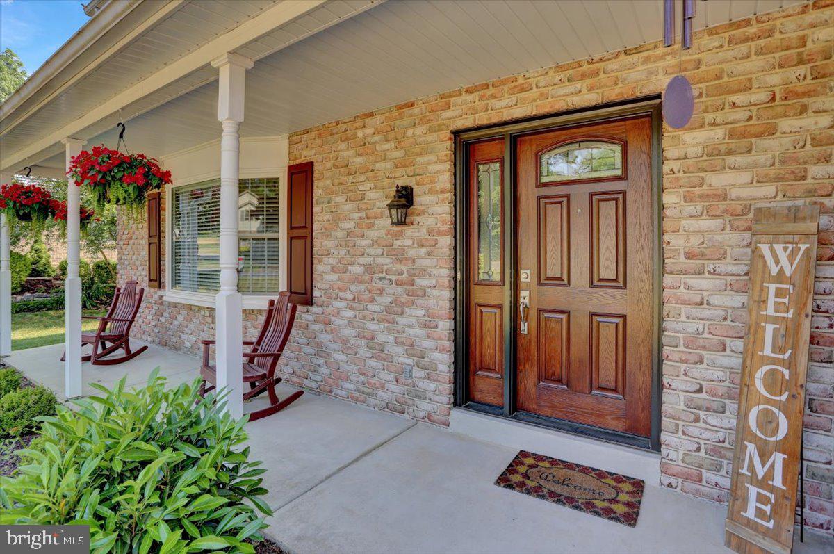 202 Suncrest Road Lancaster, PA 17601 - Photo 4 of 41