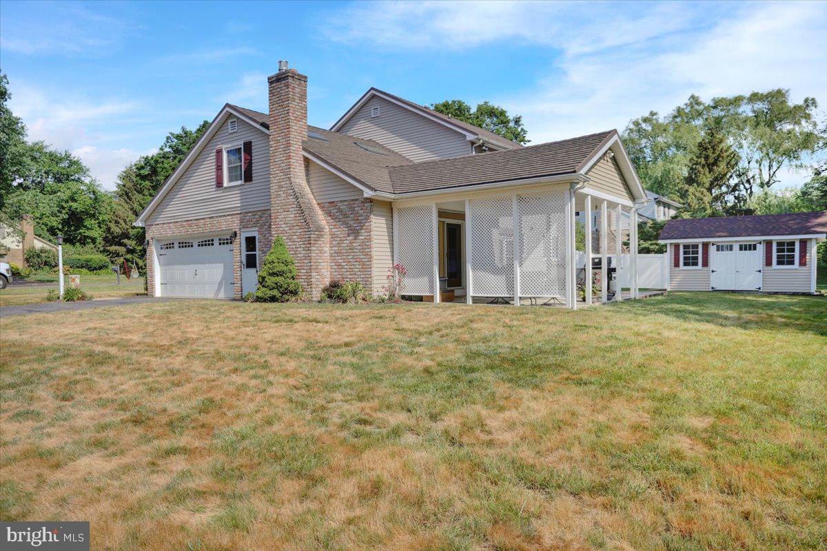 202 Suncrest Road Lancaster, PA 17601 - Photo 6 of 41