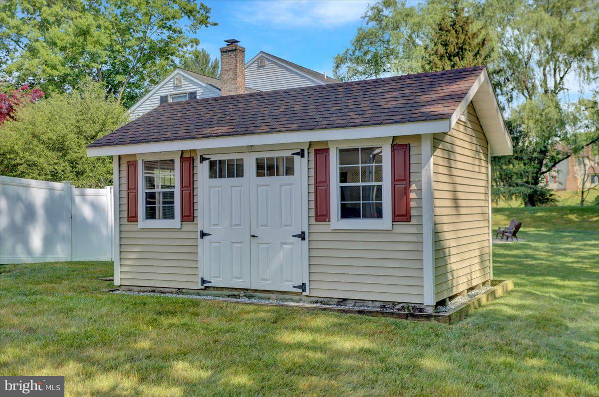 202 Suncrest Road Lancaster, PA 17601 - Photo 10 of 41