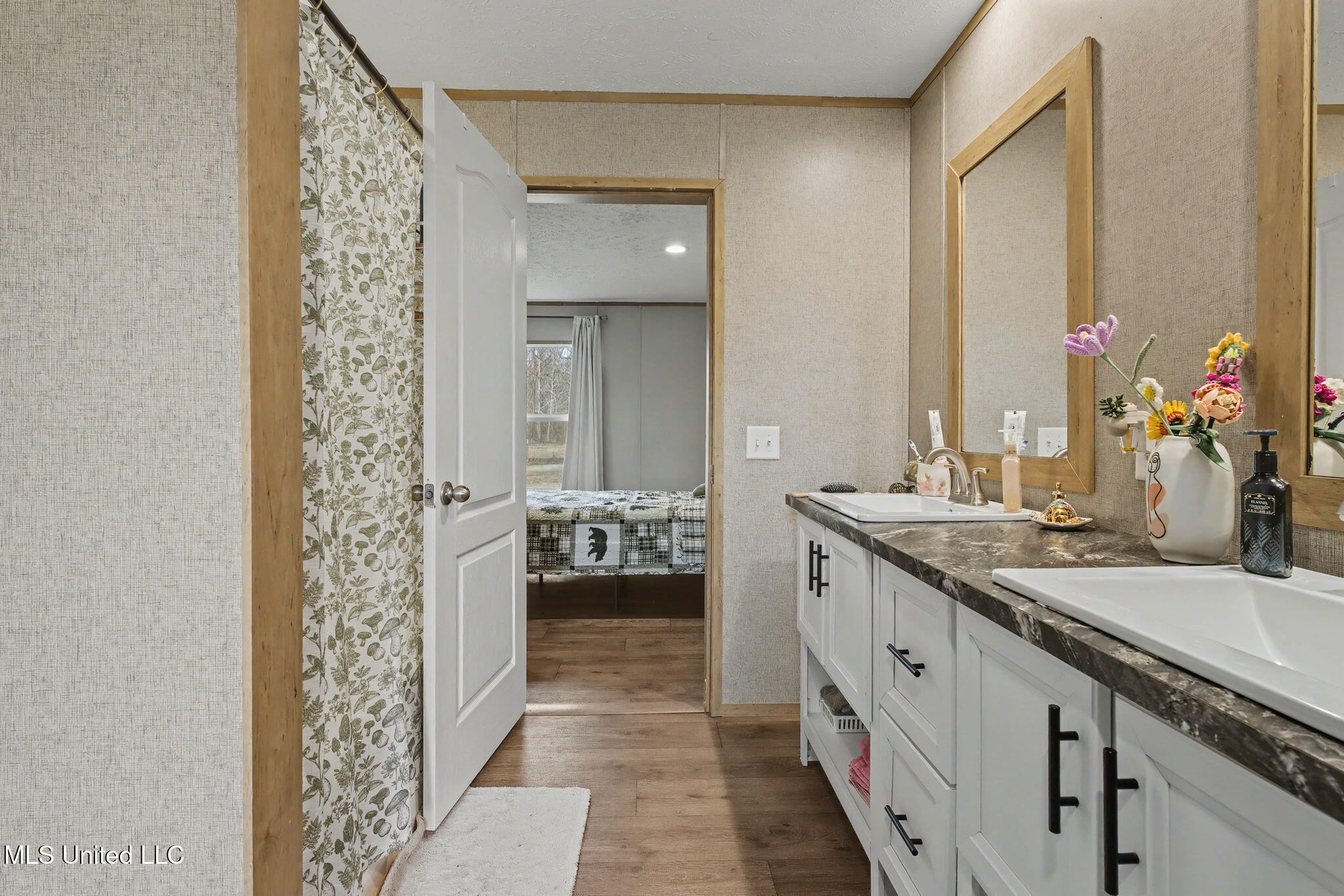 7203 Angie Drive Hernando, MS 38632 - Photo 17 of 31 Primary Bathroom