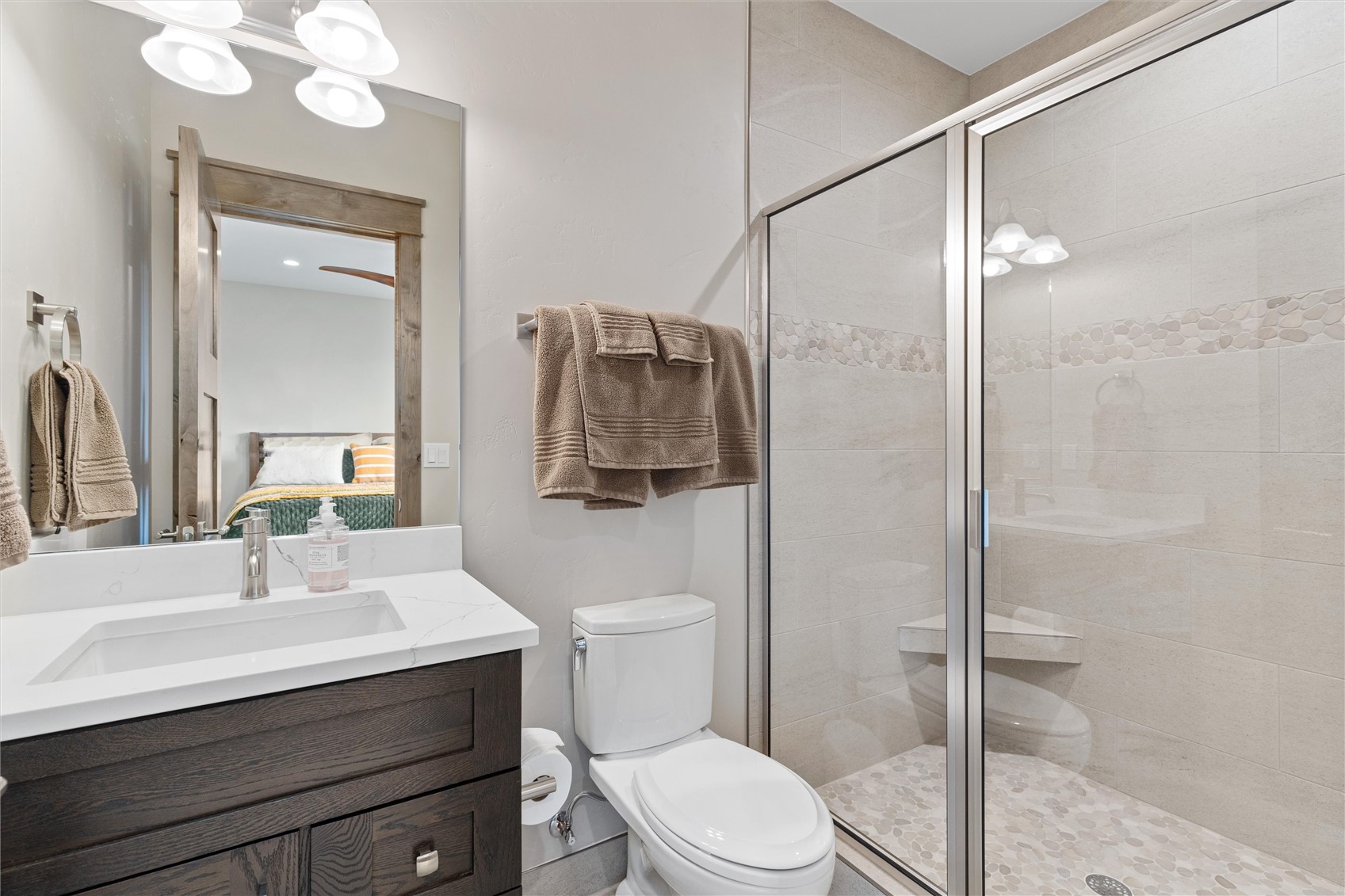 344 Angler Mountain Ranch Road Silverthorne, CO 80498 - Photo 20 of 32 2nd bedroom ensuite bath