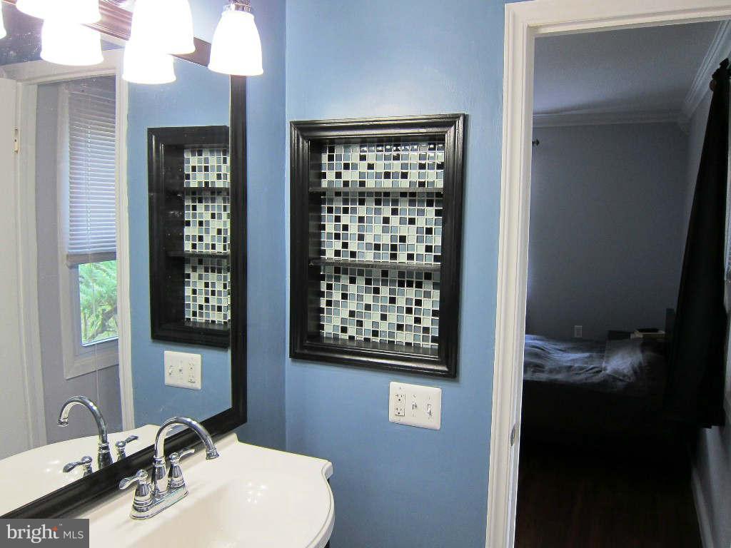 8792 Oxwell Lane Laurel, MD 20708 - Photo 9 of 24 Bath