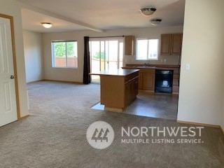 28136 239th Place Southeast Maple Valley, WA 98038 - Photo 5 of 35