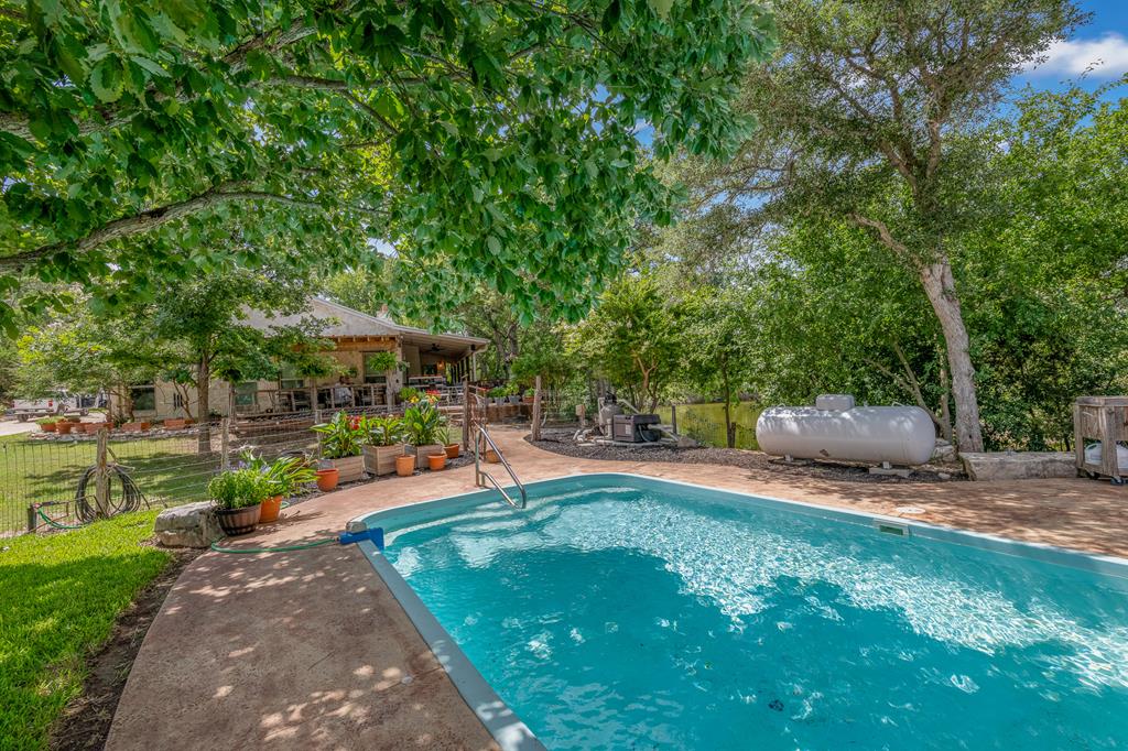 290 Cardinal Hill Road Ingram, TX 78025 - Photo 3 of 57 Heated swimming pool