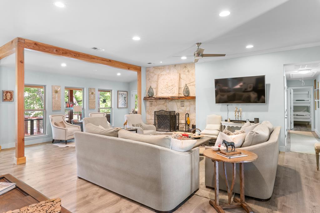 290 Cardinal Hill Road Ingram, TX 78025 - Photo 6 of 57