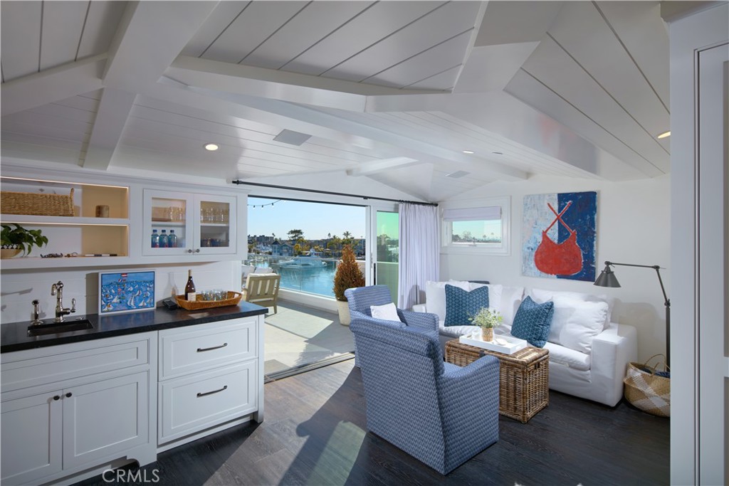 14 Beacon Bay Newport Beach, CA 92660 - Photo 26 of 56