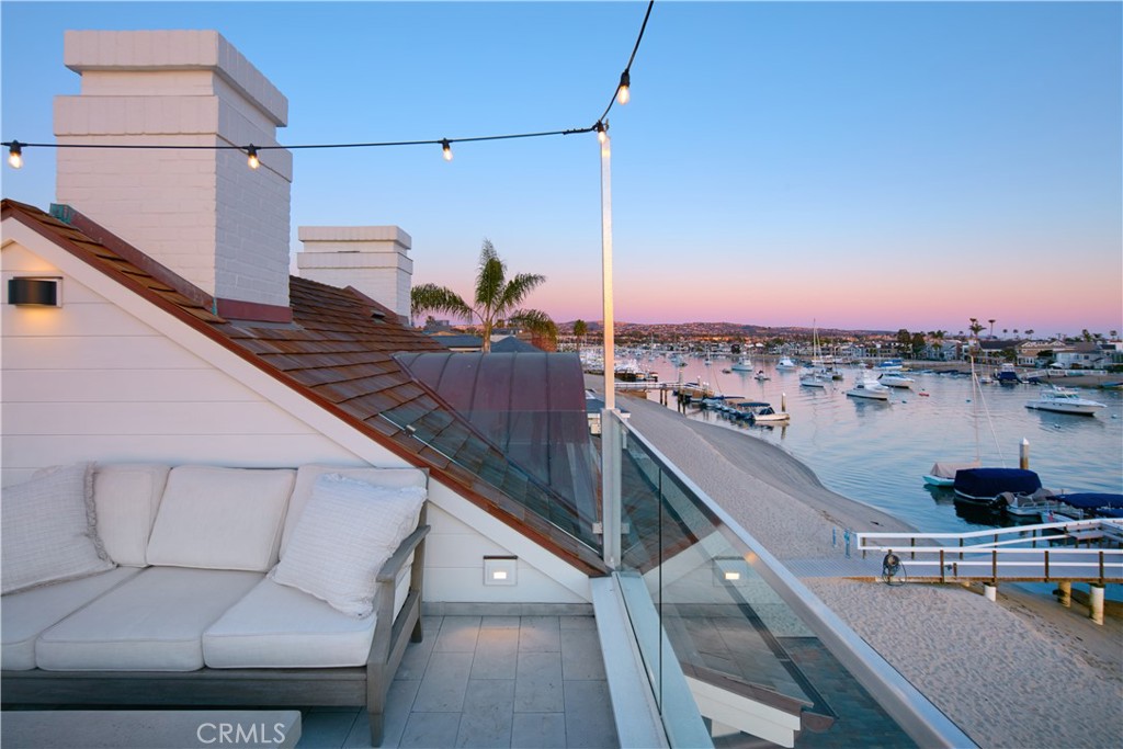 14 Beacon Bay Newport Beach, CA 92660 - Photo 29 of 56