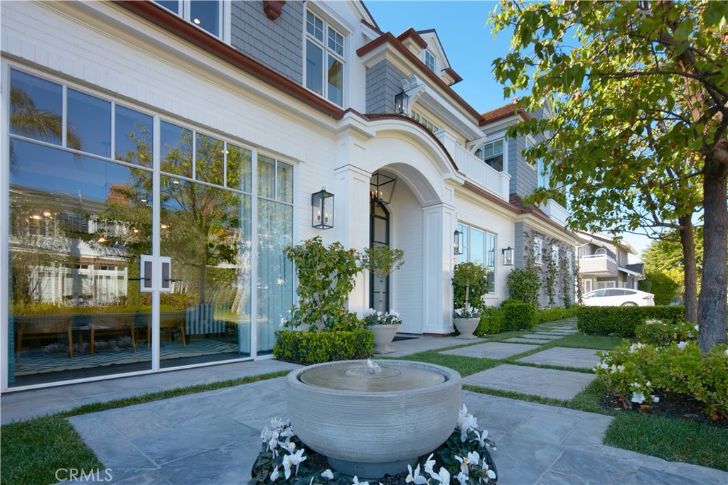 14 Beacon Bay Newport Beach, CA 92660 - Photo 31 of 56