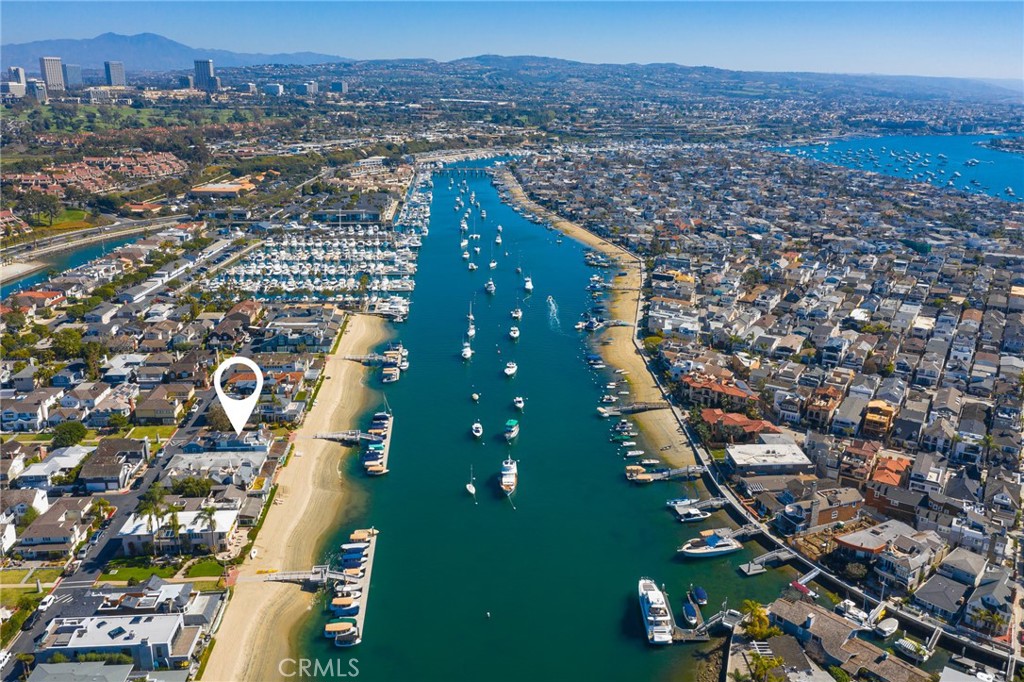 14 Beacon Bay Newport Beach, CA 92660 - Photo 37 of 56