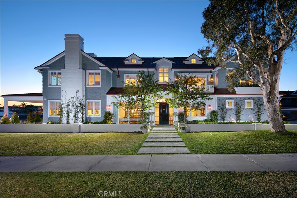 14 Beacon Bay Newport Beach, CA 92660 - Photo 4 of 56