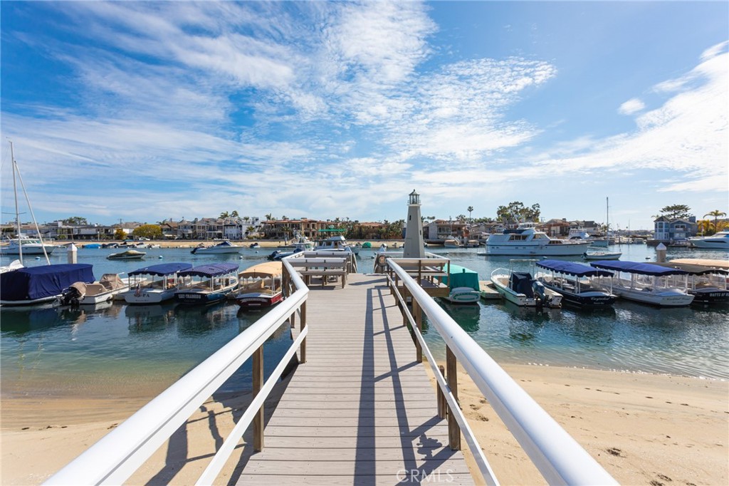 14 Beacon Bay Newport Beach, CA 92660 - Photo 43 of 56