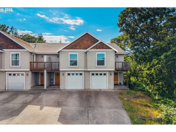 $615,000 | 214 North 18th Street, Hood River, OR 97031