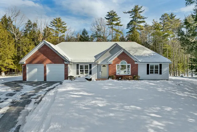 $639,000 | 41 Fieldstone Road, Wolfeboro, NH 03894