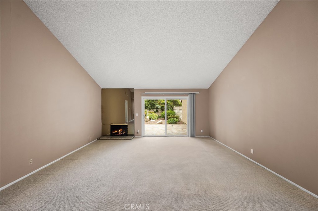 10 Greenbriar, Unit 31 Irvine, CA 92604 - Photo 26 of 46 an empty room with windows