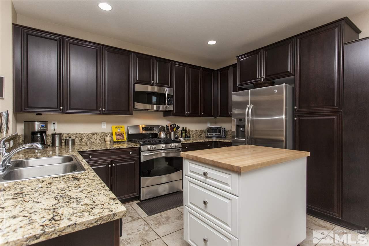 10729 Amber Falls Drive Reno, NV 89521 - Photo 11 of 40 Photo 11