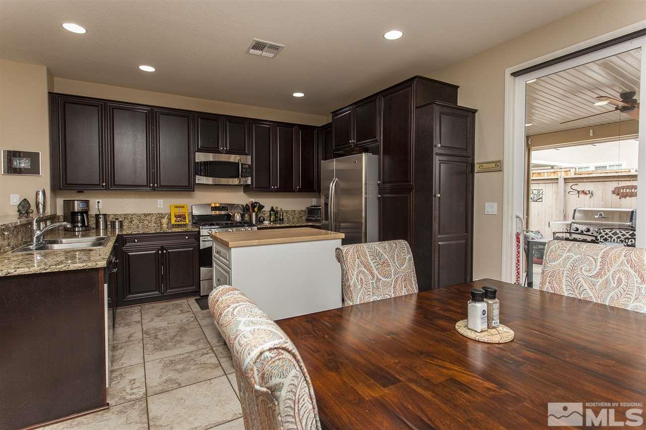 10729 Amber Falls Drive Reno, NV 89521 - Photo 10 of 40 Photo 10
