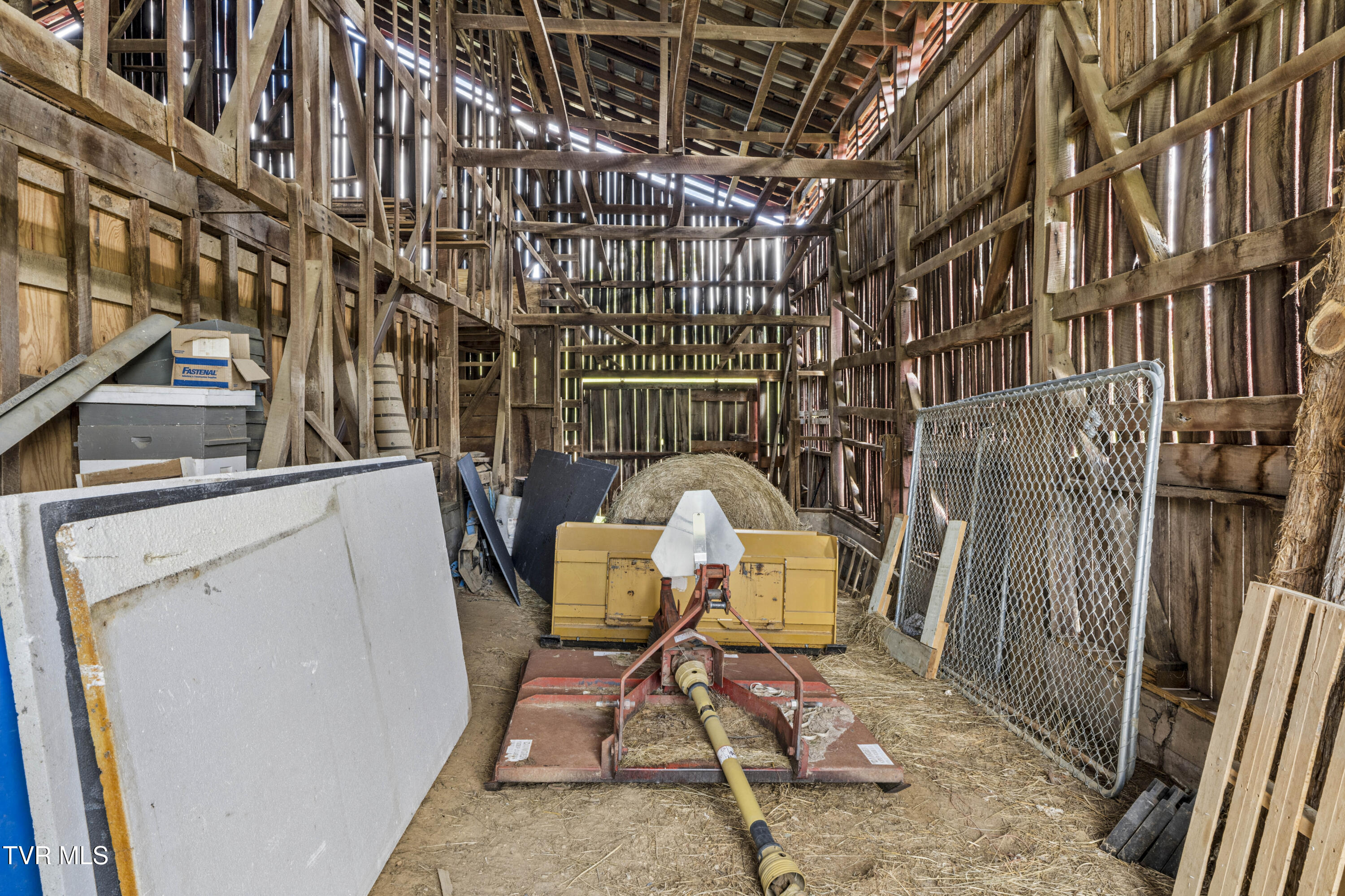 3200 Milburnton Road Limestone, TN 37681 - Photo 6 of 41 Mlburton-4369