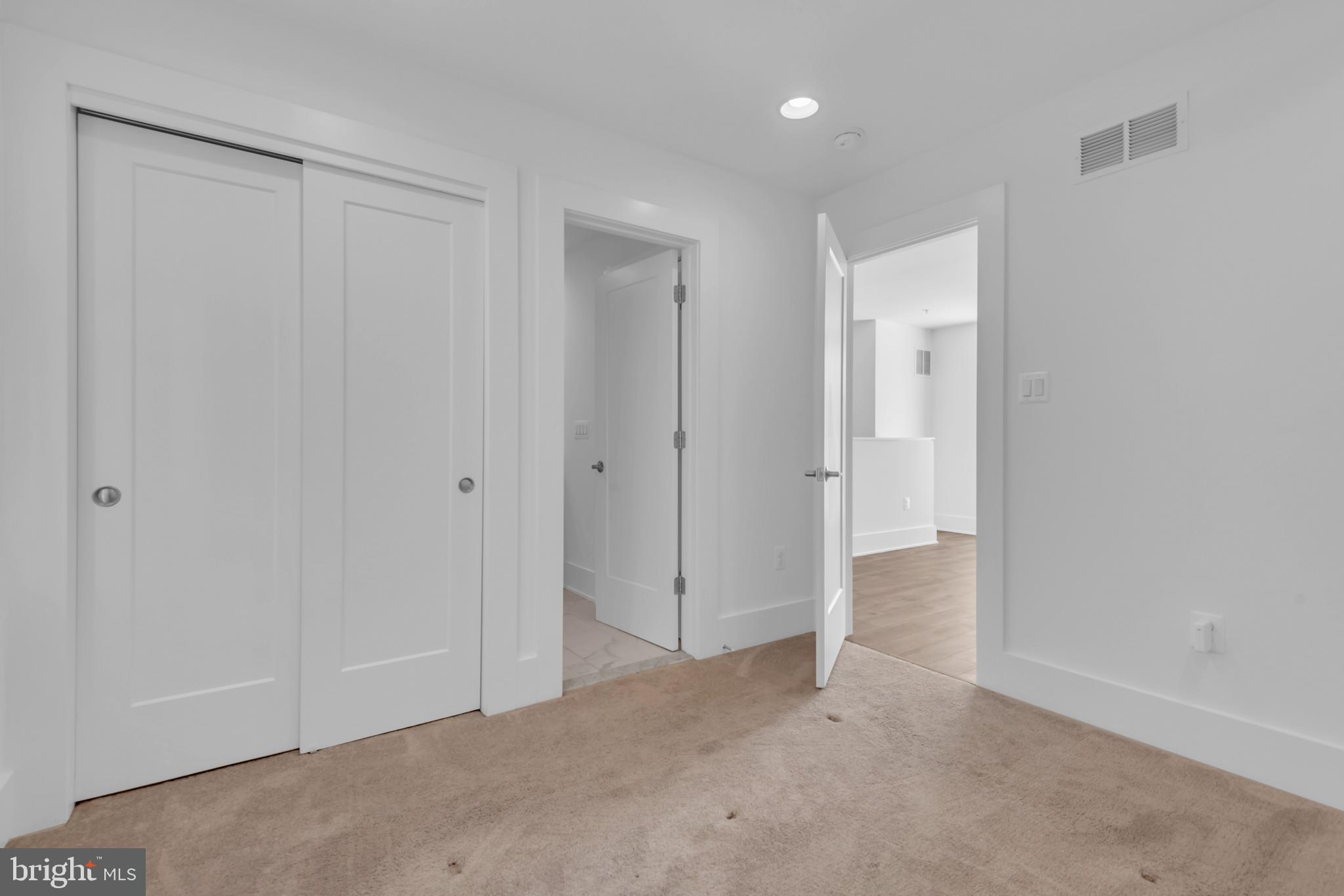 11366 Emerald Park Road Potomac, MD 20854 - Photo 41 of 59 a view of an empty room