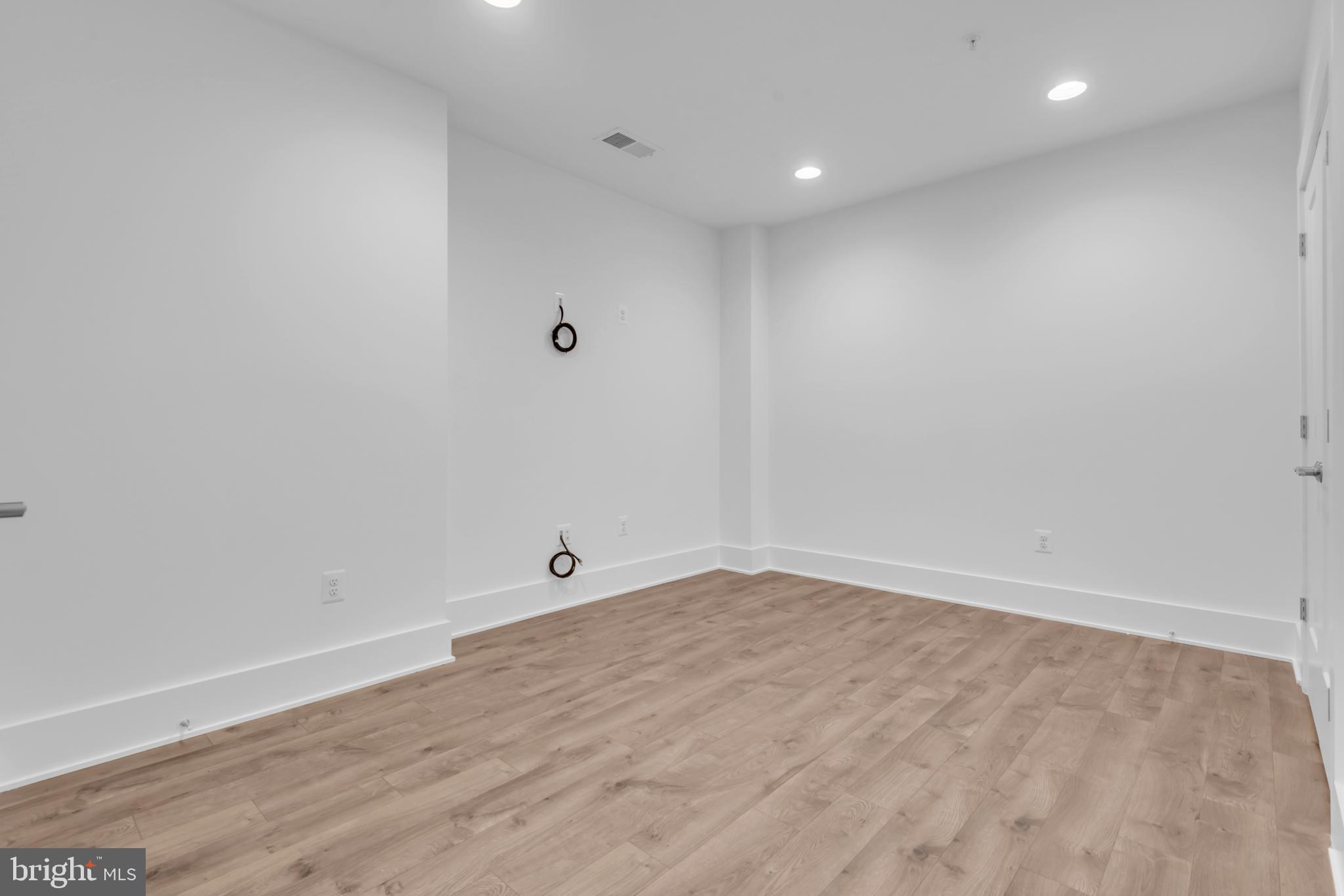11366 Emerald Park Road Potomac, MD 20854 - Photo 49 of 59 a view of an empty room
