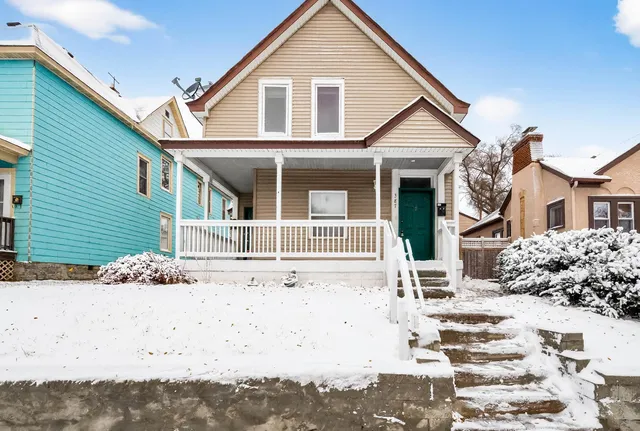 $229,900 | 387 Jenks Avenue East, St. Paul, MN 55130