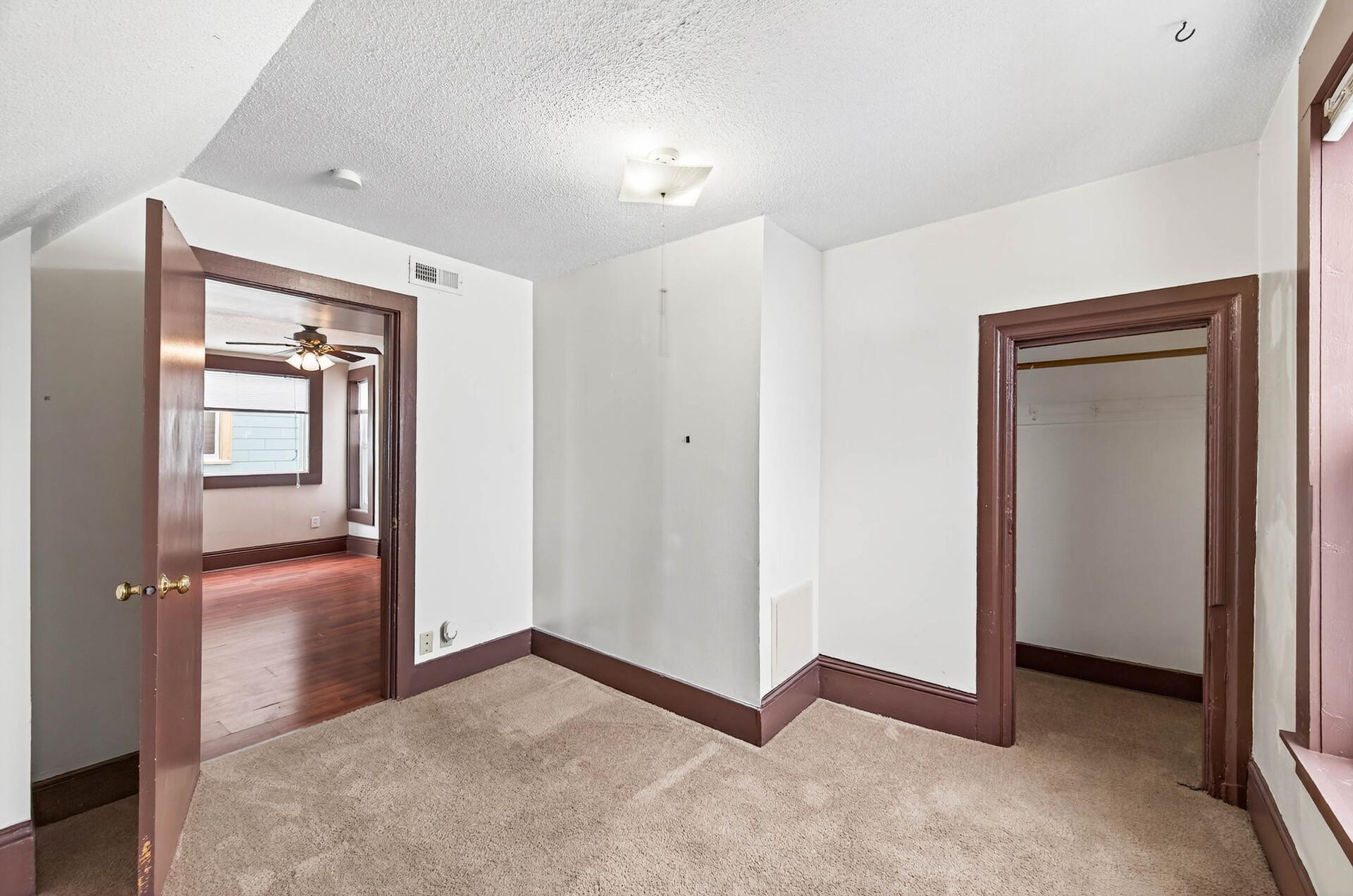 387 Jenks Avenue East St. Paul, MN 55130 - Photo 7 of 30