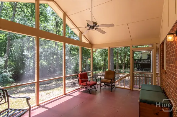$2,100 | 142 Woodberry Drive, Athens, GA 30605