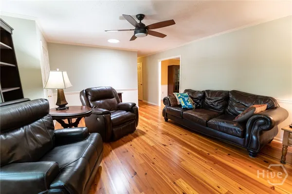 $2,100 | 142 Woodberry Drive, Athens, GA 30605