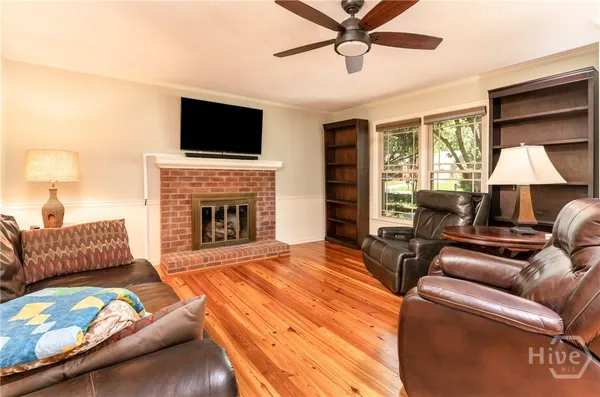 $2,100 | 142 Woodberry Drive, Athens, GA 30605