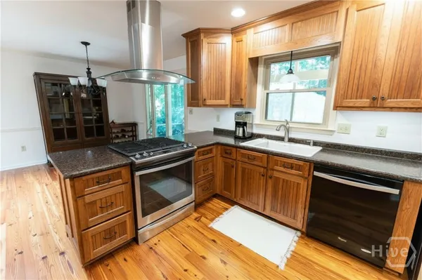 $2,100 | 142 Woodberry Drive, Athens, GA 30605