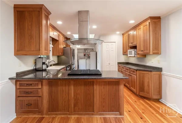 $2,100 | 142 Woodberry Drive, Athens, GA 30605