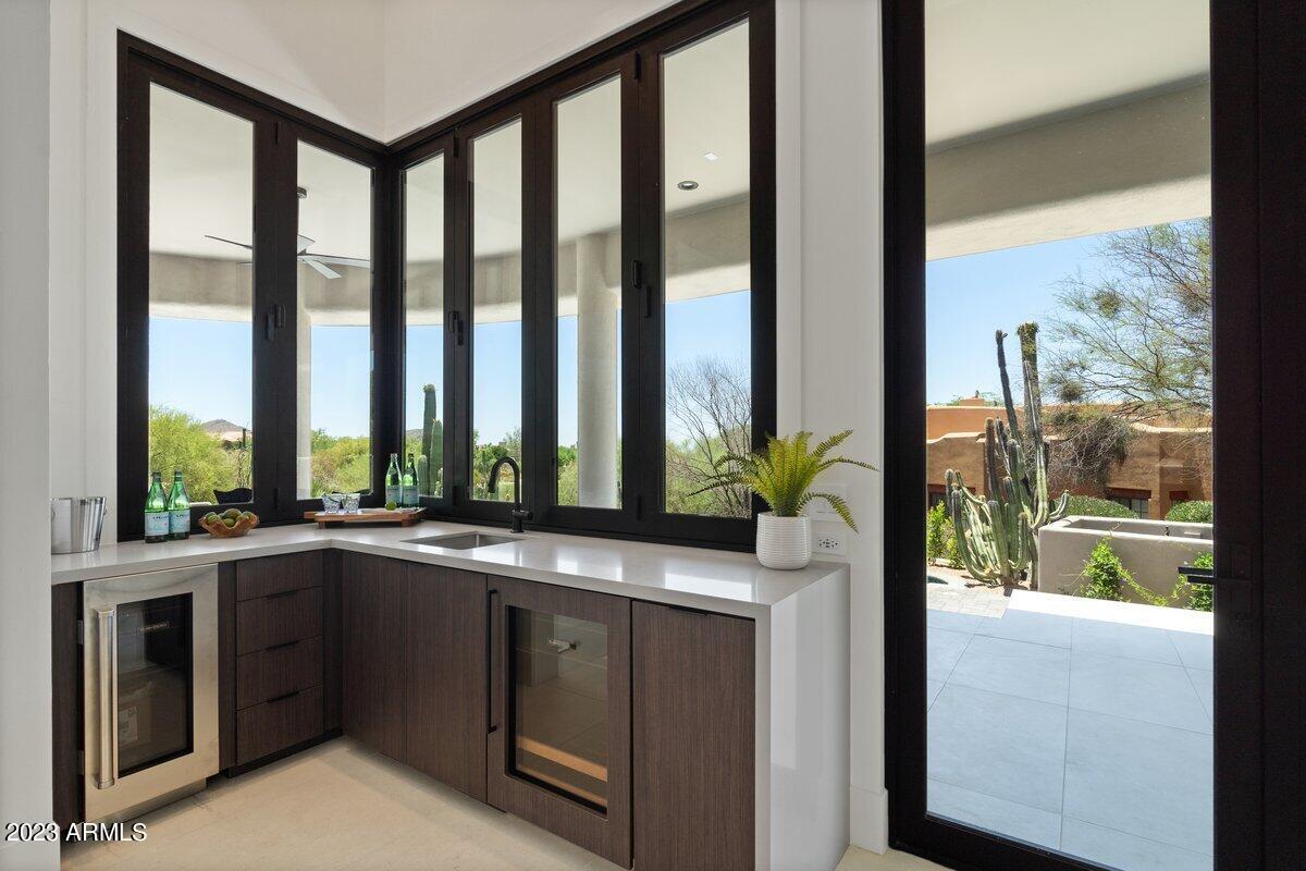 10651 East Quartz Rock Road Scottsdale, AZ 85255 - Photo 33 of 91 Bar area