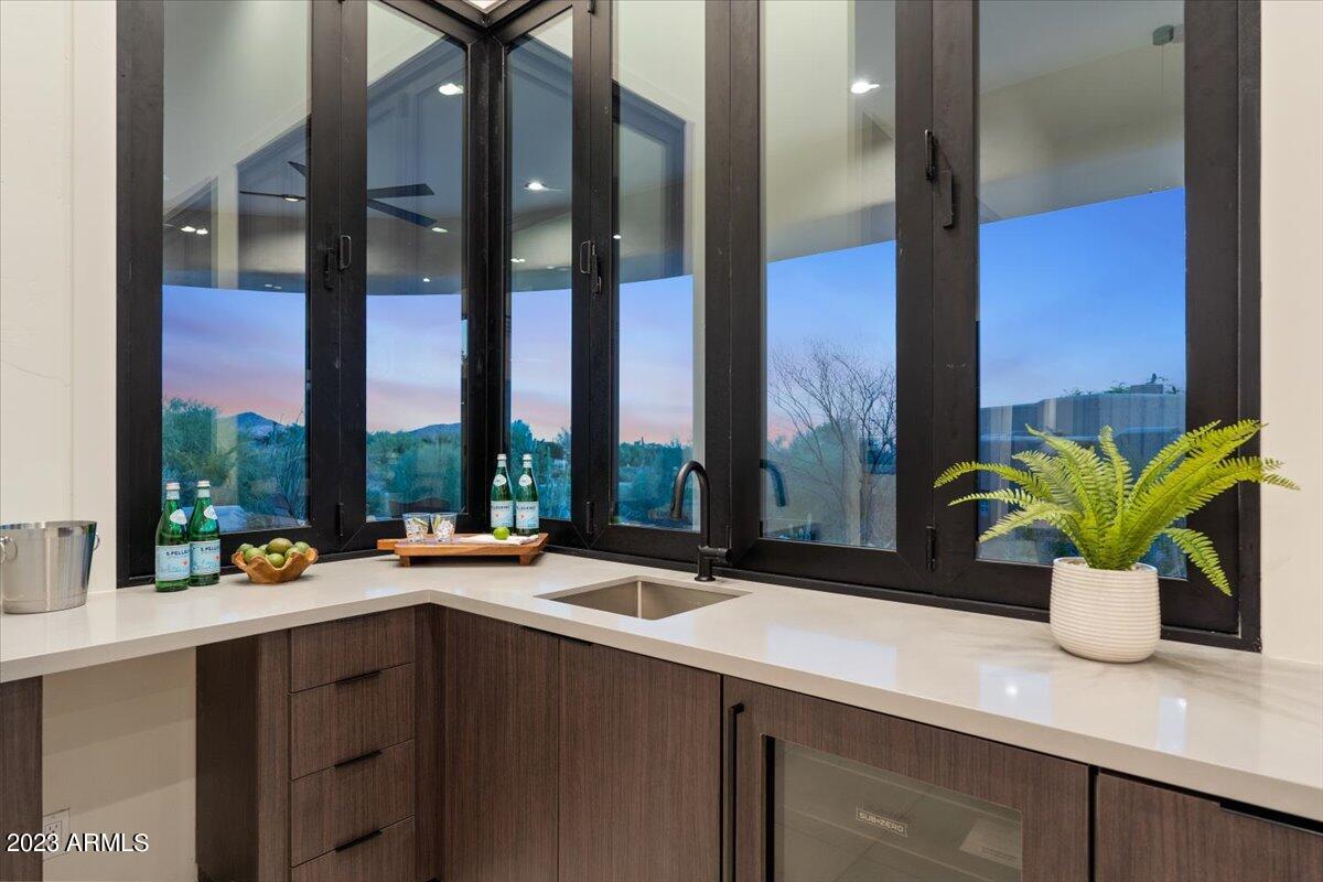 10651 East Quartz Rock Road Scottsdale, AZ 85255 - Photo 34 of 91 Bar