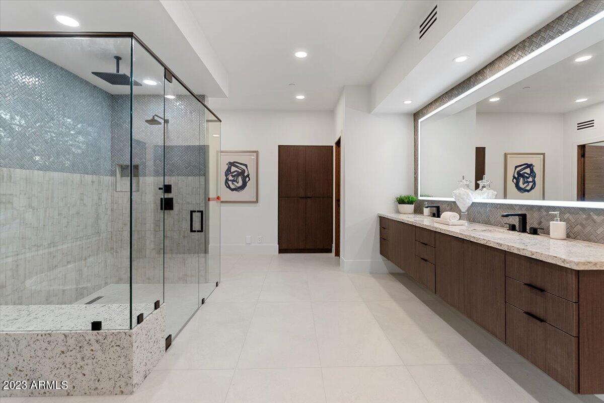 10651 East Quartz Rock Road Scottsdale, AZ 85255 - Photo 45 of 91 Primary Bathroom