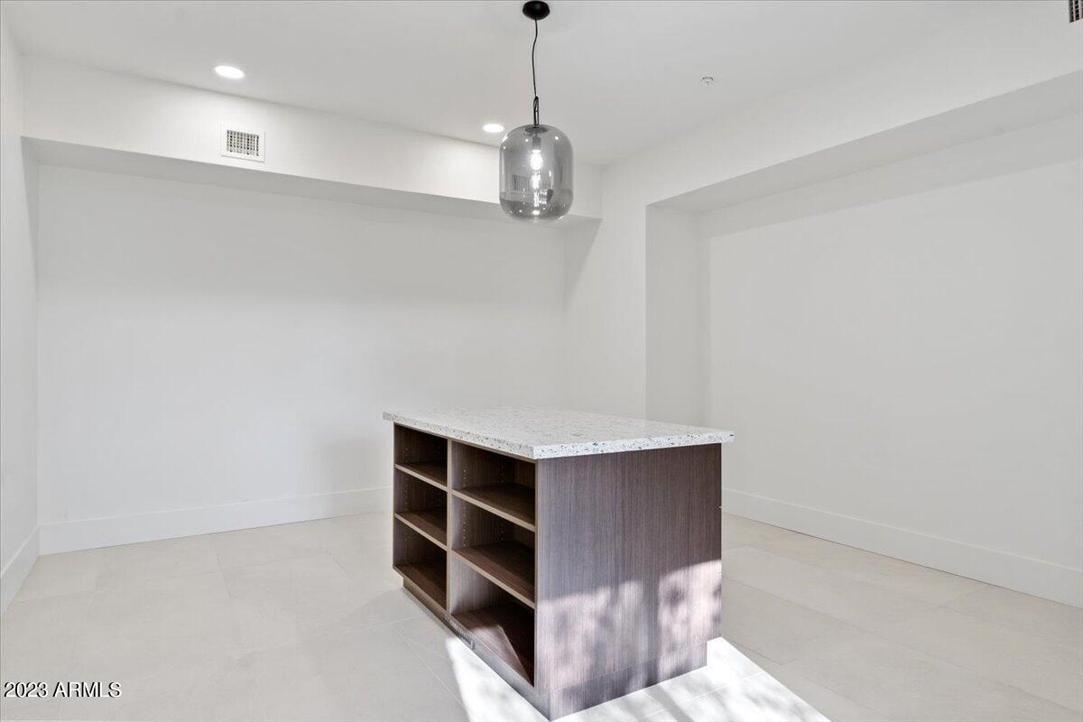 10651 East Quartz Rock Road Scottsdale, AZ 85255 - Photo 49 of 91 Walk in Closet