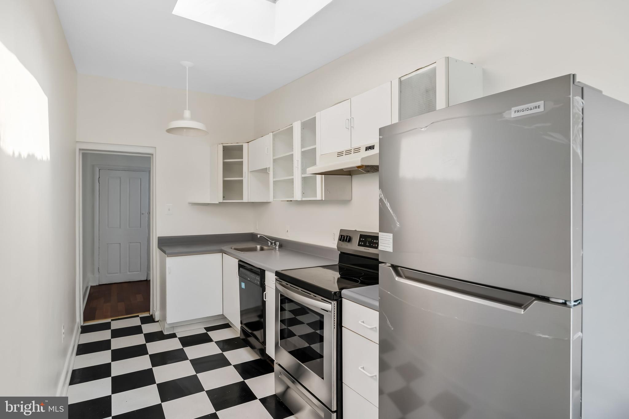 924 North Randolph Street Philadelphia, PA 19123 - Photo 12 of 27