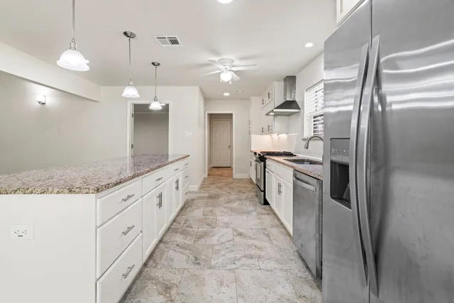 $2,800 | 12006 Acorn Oak Street, The Woodlands, TX 77380